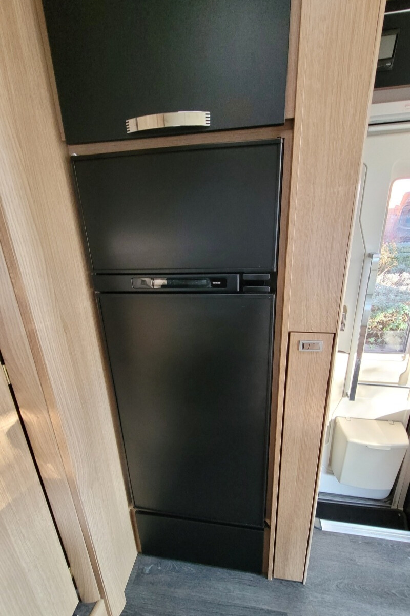 77082A 21 Autotrail Comanche WG25MFP