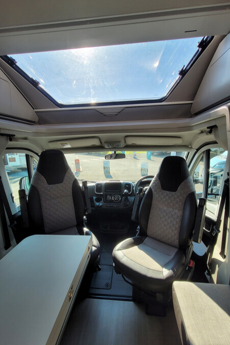 776B5A 07 Adria MatrixSupreme670DL WD24XRR