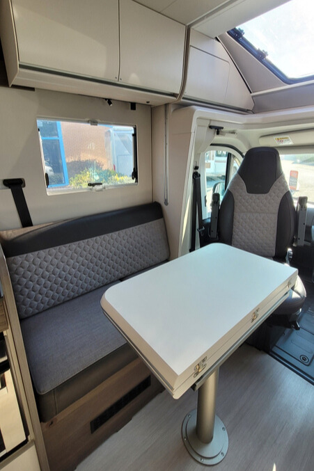 776B5A 08 Adria MatrixSupreme670DL WD24XRR