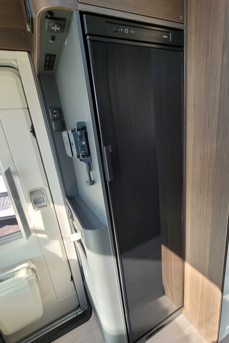 776B5A 18 Adria MatrixSupreme670DL WD24XRR