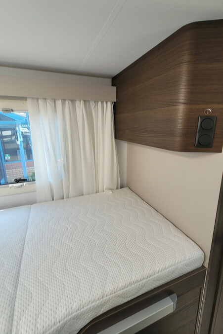 776B5A 22 Adria MatrixSupreme670DL WD24XRR