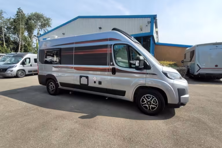 77EA3A 02 Autotrail V Line 610SE TG038851