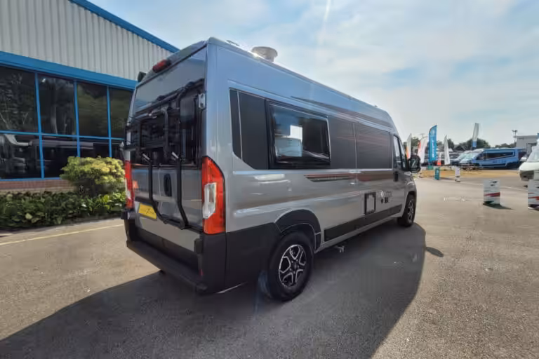 77EA3A 03 Autotrail V Line 610SE TG038851