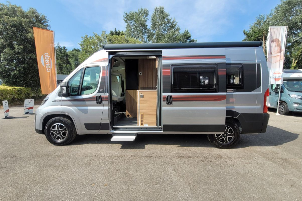 77EA3A 06 Autotrail V Line 610SE TG038851