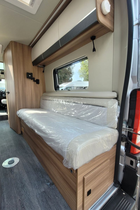 77EA3A 27 Autotrail V Line 610SE TG038851
