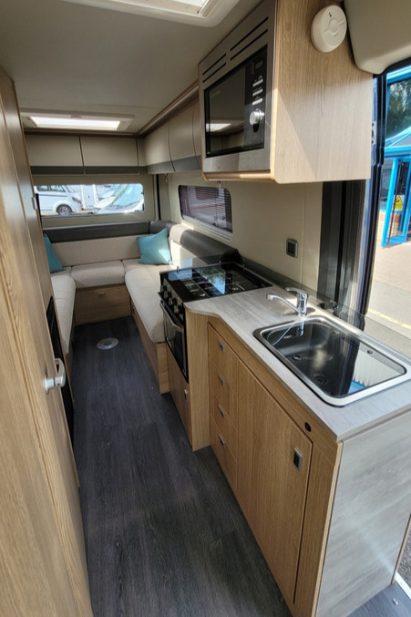78367A 10 Autotrail V Line 635Sport WL24ASV