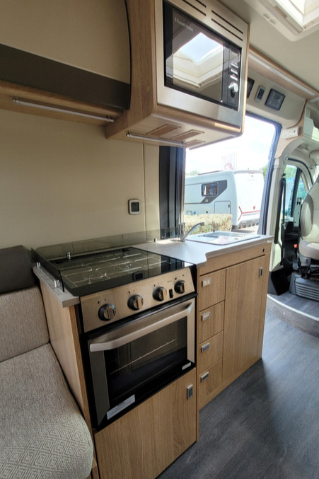 78367A 11 Autotrail V Line 635Sport WL24ASV