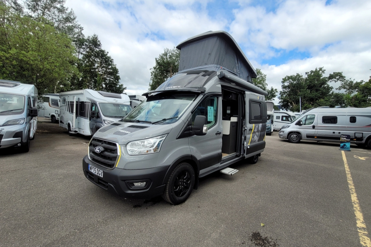 784C76 05 Swift TrekkerX WP75DGV