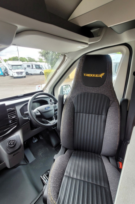 784C76 09 Swift TrekkerX WP75DGV