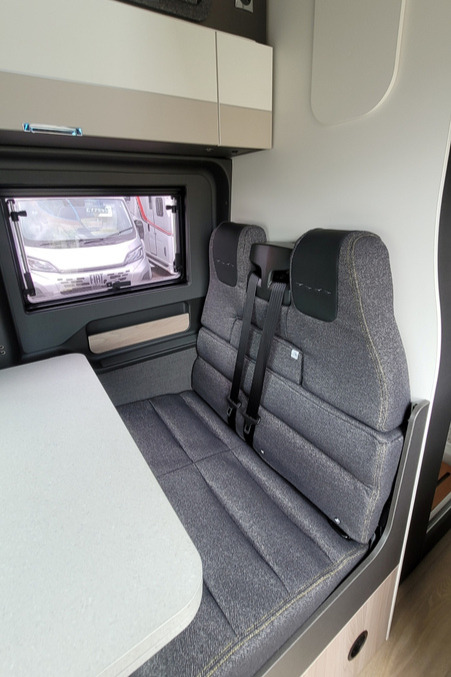 784C76 11 Swift TrekkerX WP75DGV