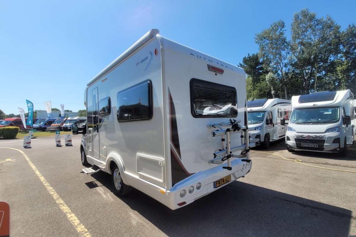 78556E 04 Autotrail F68 FN74XRO