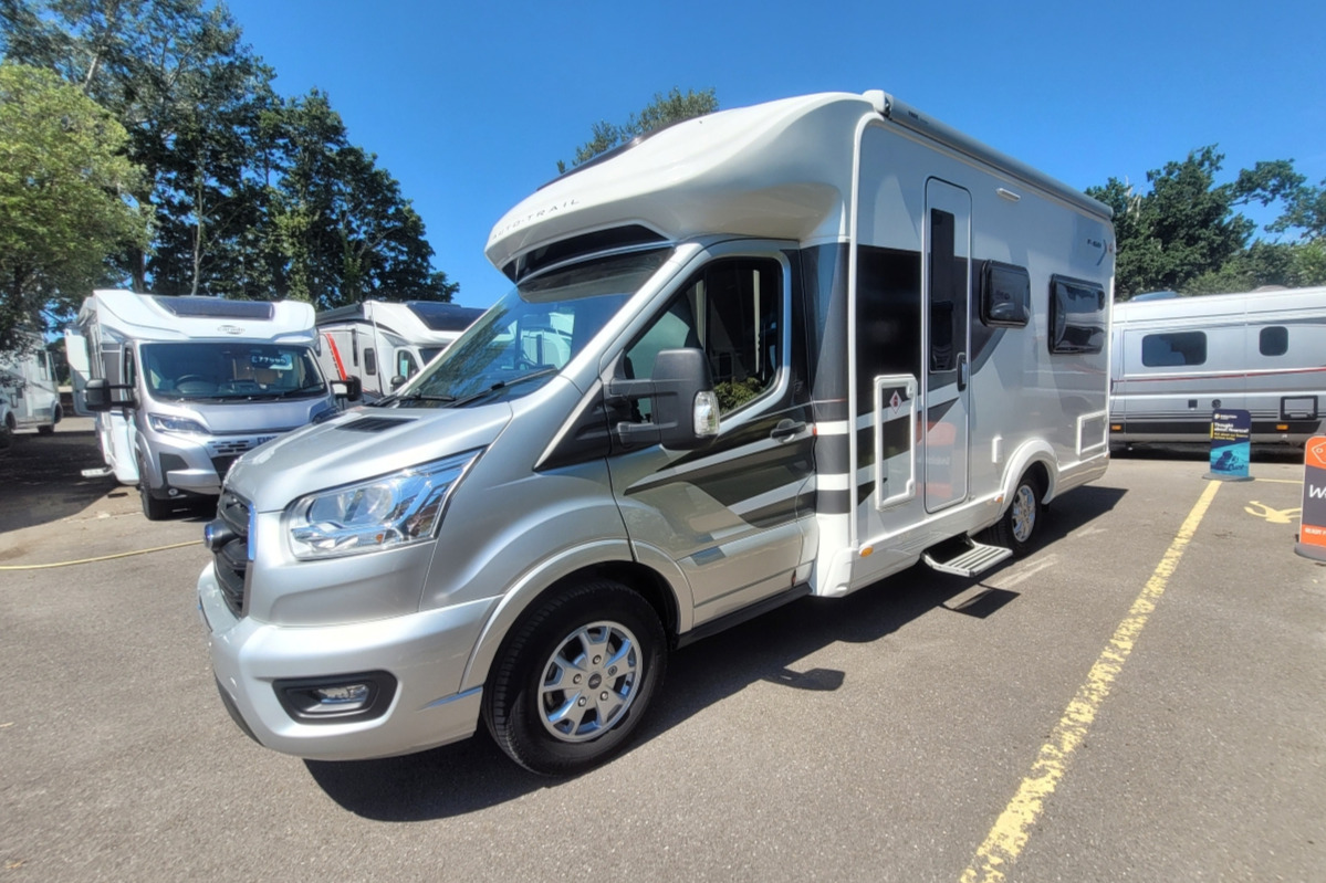 78556E 05 Autotrail F68 FN74XRO