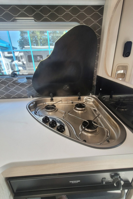 78556E 13 Autotrail F68 FN74XRO
