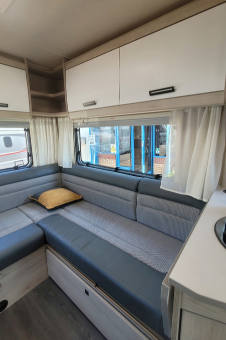 78556E 21 Autotrail F68 FN74XRO