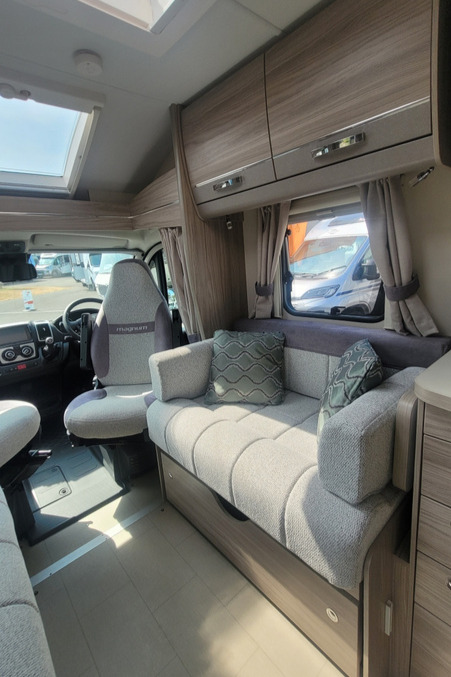 786652 13 Elddis Magnum185 VU74WOR