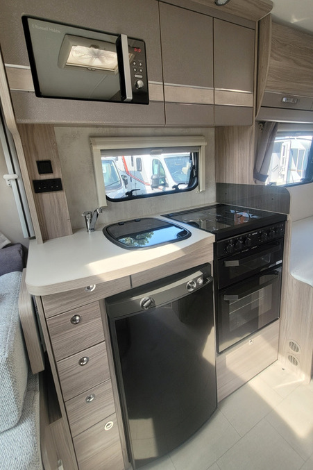 786652 17 Elddis Magnum185 VU74WOR