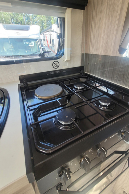 786652 20 Elddis Magnum185 VU74WOR