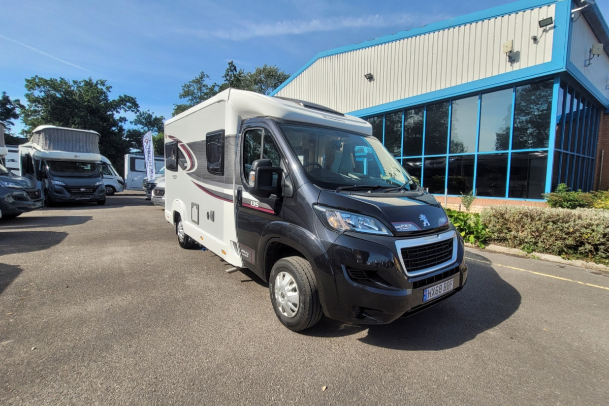 7872B6 01 Elddis Envy135 HX68BBF
