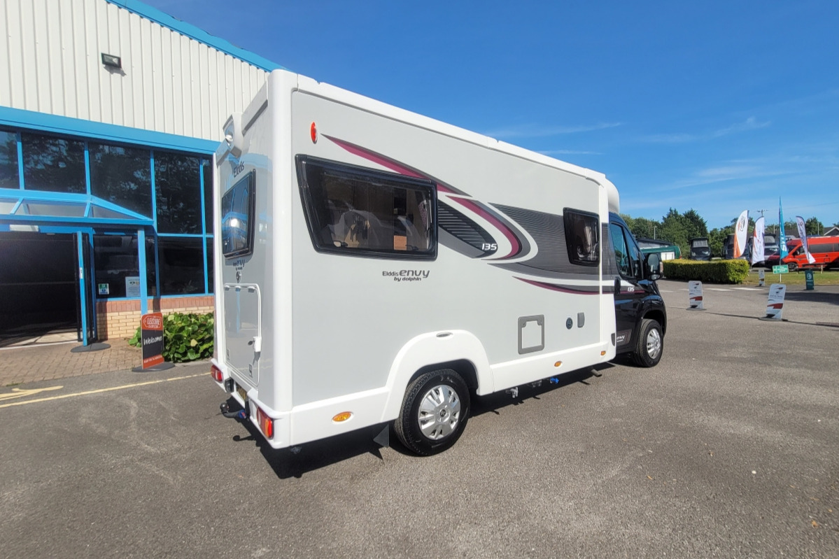 7872B6 03 Elddis Envy135 HX68BBF