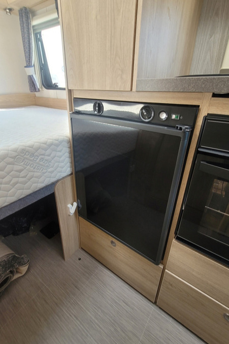 7872B6 14 Elddis Envy135 HX68BBF
