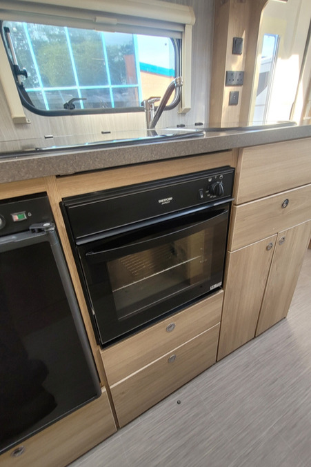 7872B6 15 Elddis Envy135 HX68BBF
