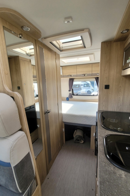 7872B6 20 Elddis Envy135 HX68BBF