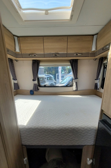 7872B6 21 Elddis Envy135 HX68BBF