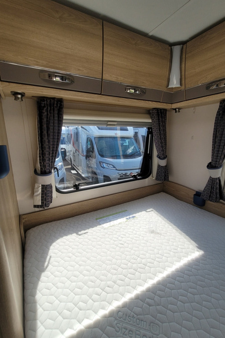 7872B6 23 Elddis Envy135 HX68BBF