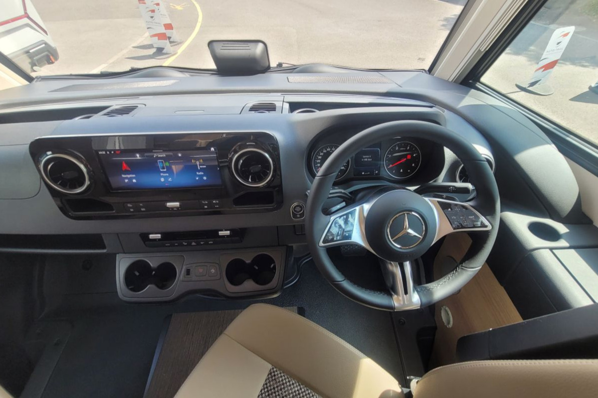 788766 07 Carthago C2 Tourer I141KBLE TN365478