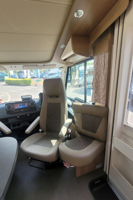 788766 10 Carthago C2 Tourer I141KBLE TN365478