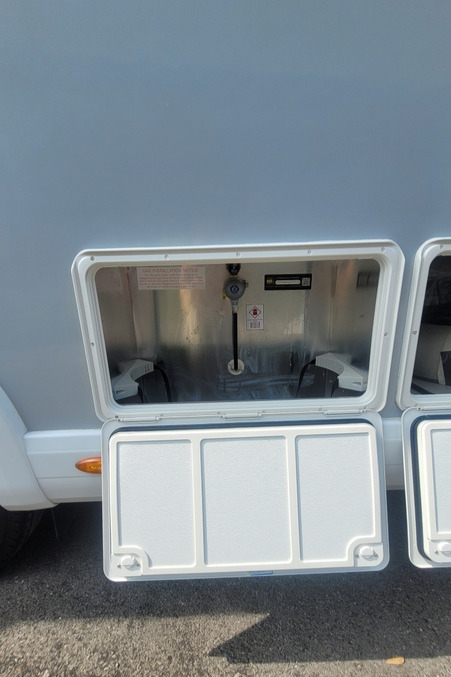78A5C6 08 Elddis Autoquest 155 MagnumGT VN25CFP