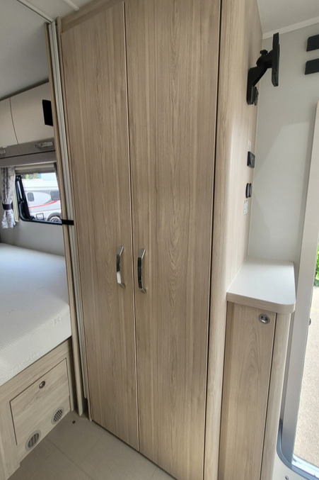 78A5C6 22 Elddis Autoquest 155 MagnumGT VN25CFP