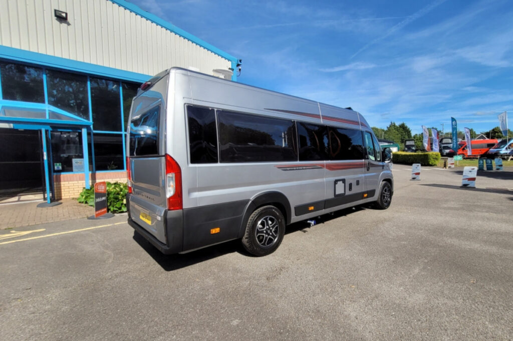 78AA2A 03 Autotrail V Line 635Sport TG038816
