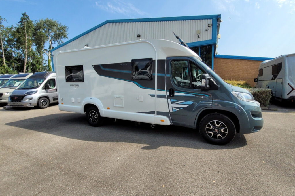 78E62E 02 Swift Ascari 372 02Y33530