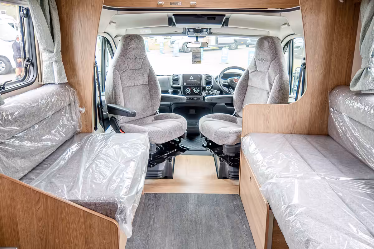6EEB9A 09 2024 Autotrail Imala736G ZFA25000002Z25537