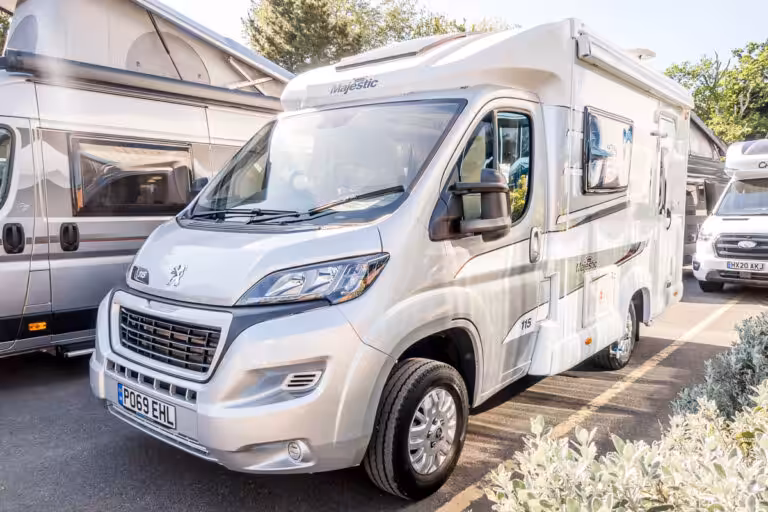 73F436 01 2019 Elddis Majestic115 PO69EHL