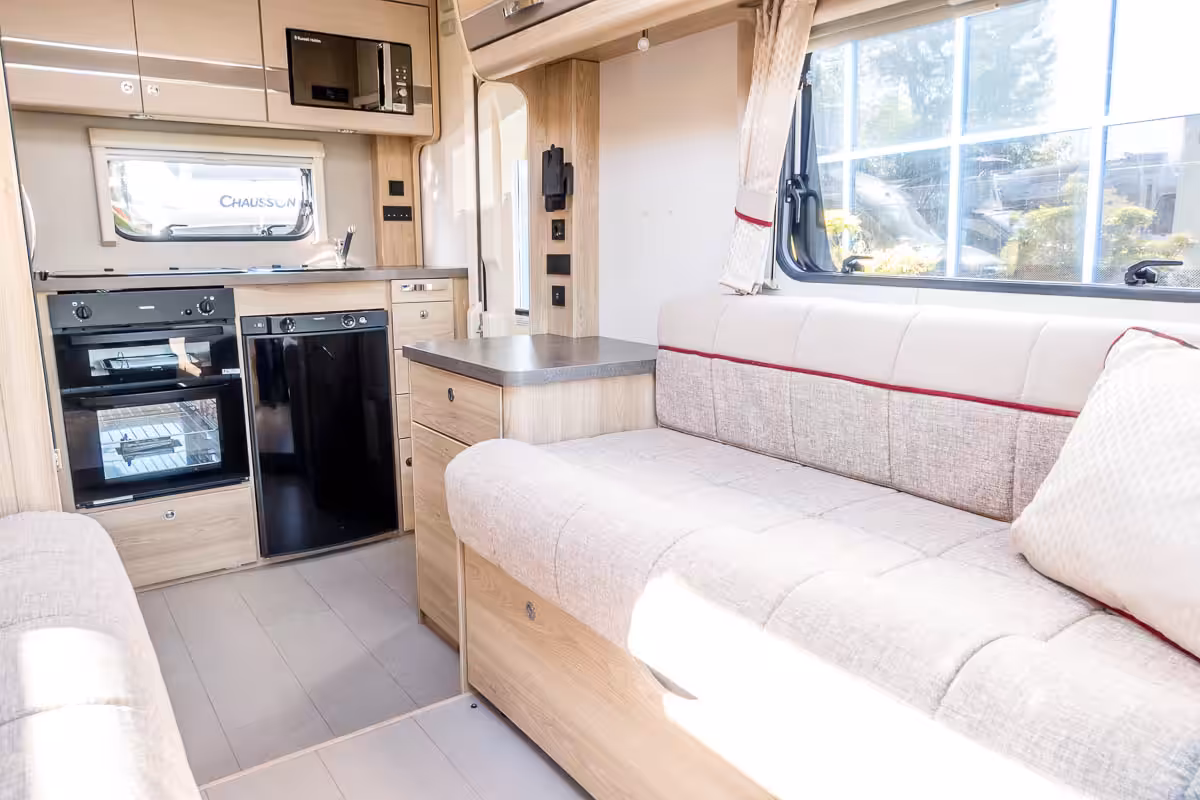 73F436 14 2019 Elddis Majestic115 PO69EHL