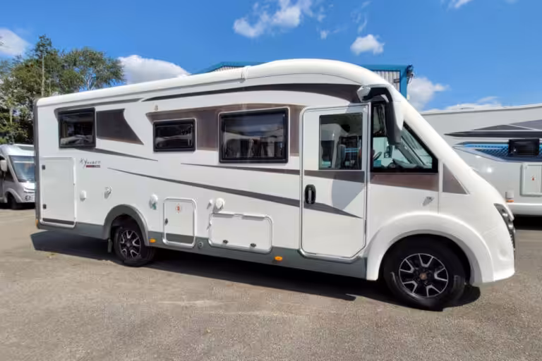 75B142 02 Mobilvetta KYacht85 PE68FPC