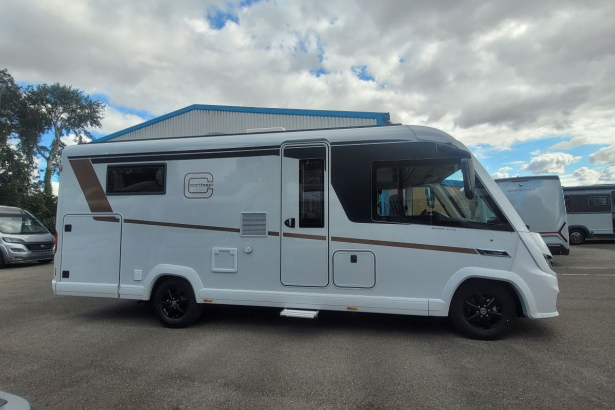 75C7E2 03 Carthago C2 Tourer I148RB QB K TN385425
