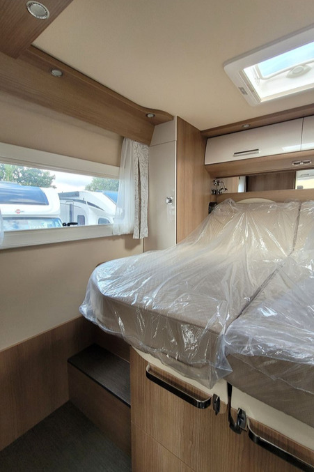 75C7E2 29 Carthago C2 Tourer I148RB QB K TN385425