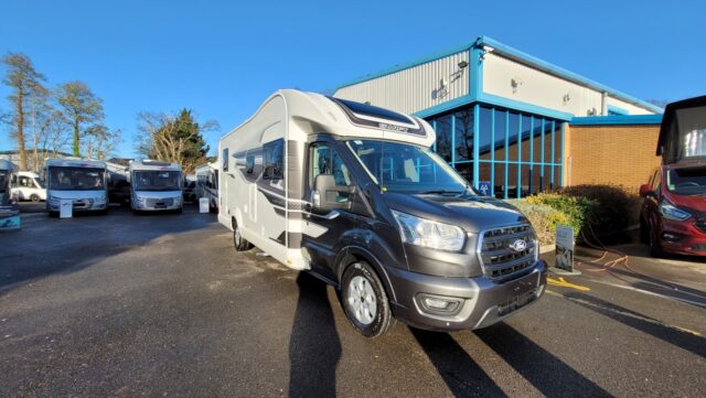 75D40E 01 Swift Voyager594 DSC42519