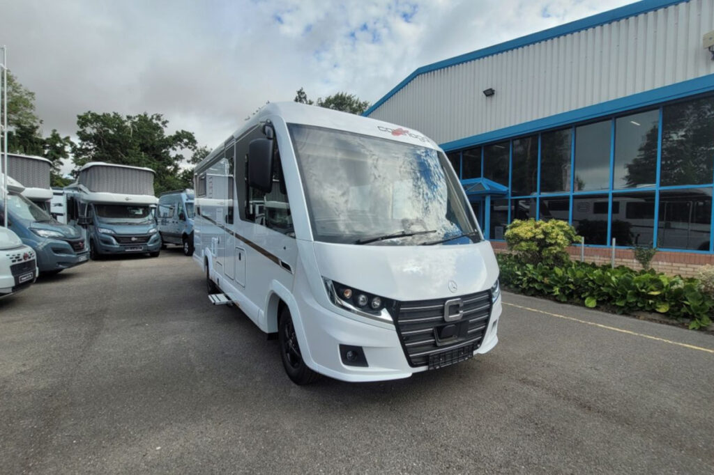 75D81E_01-Carthago-C2-Tourer-I-148-RB-QB-L-TN382656.jpg