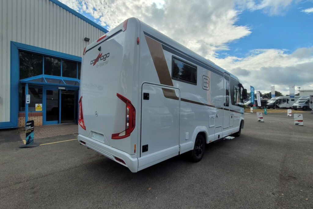 75D81E 03 Carthago C2 Tourer I 148 RB QB L TN382656