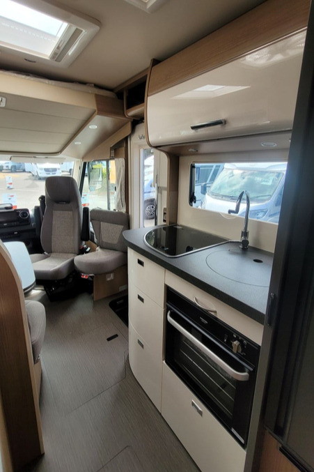 75D8EA 17 Carthago C2 Tourer I 141 Kb Le TN381772