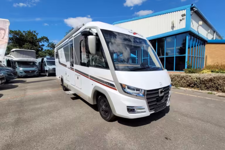 75D91E 01 Carthago Chic C Line I 4.9 LE L TN375466