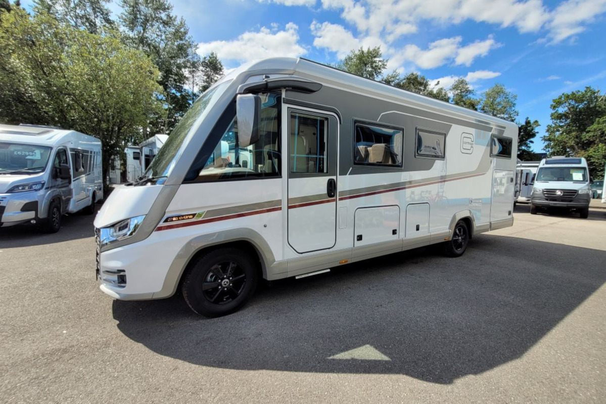 75D91E 05 Carthago Chic C Line I 4.9 LE L TN375466