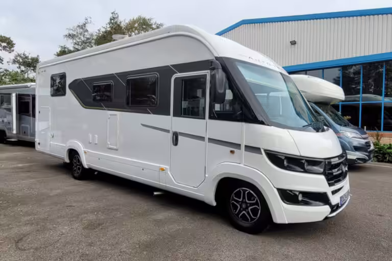 75EAEE 02 Autotrail GF80 DU24UCW