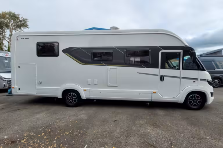 75EAEE 03 Autotrail GF80 DU24UCW