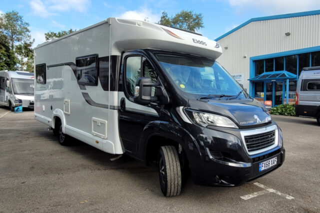 75FFB6 01 Elddis Evolution196 FX68XAF