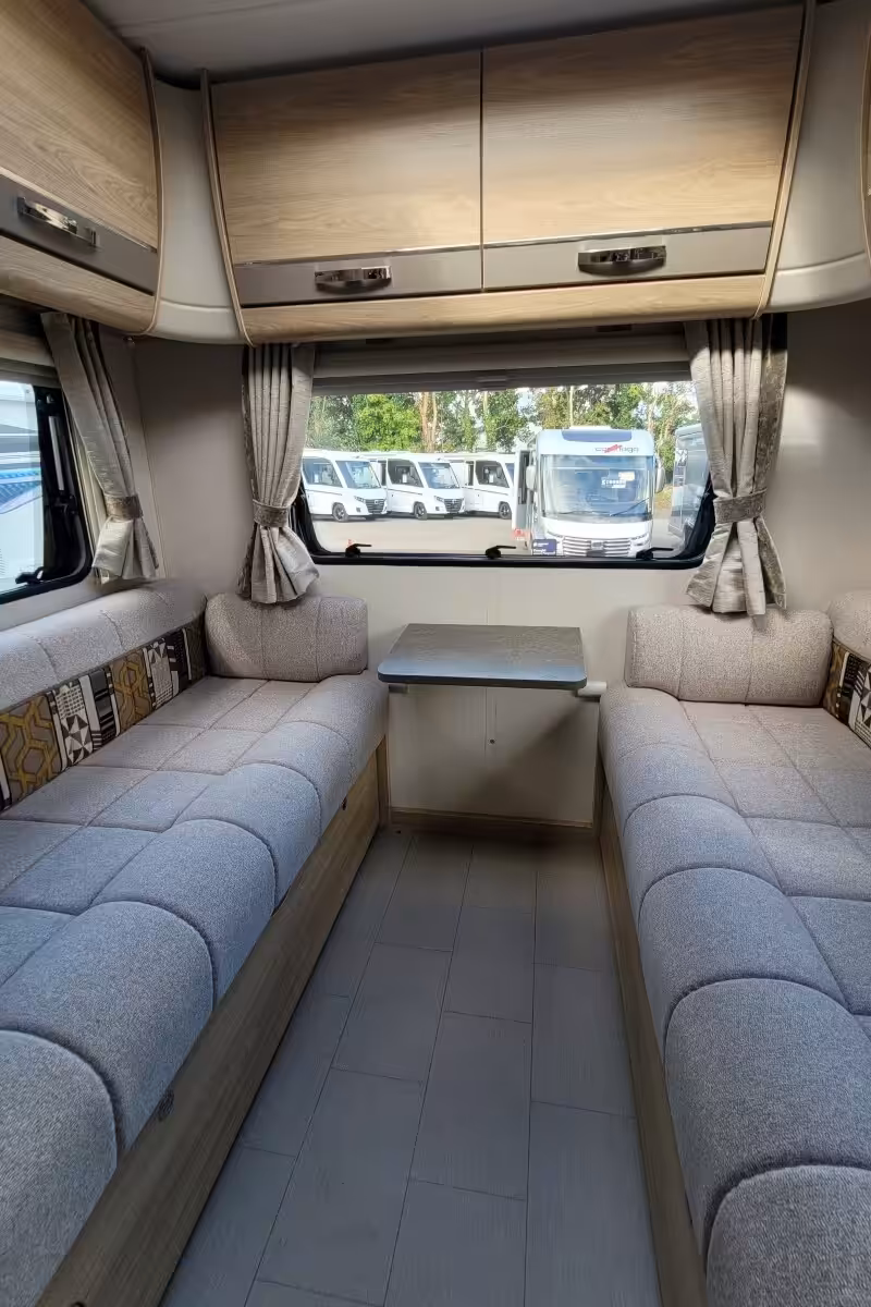 75FFB6 27 Elddis Evolution196 FX68XAF